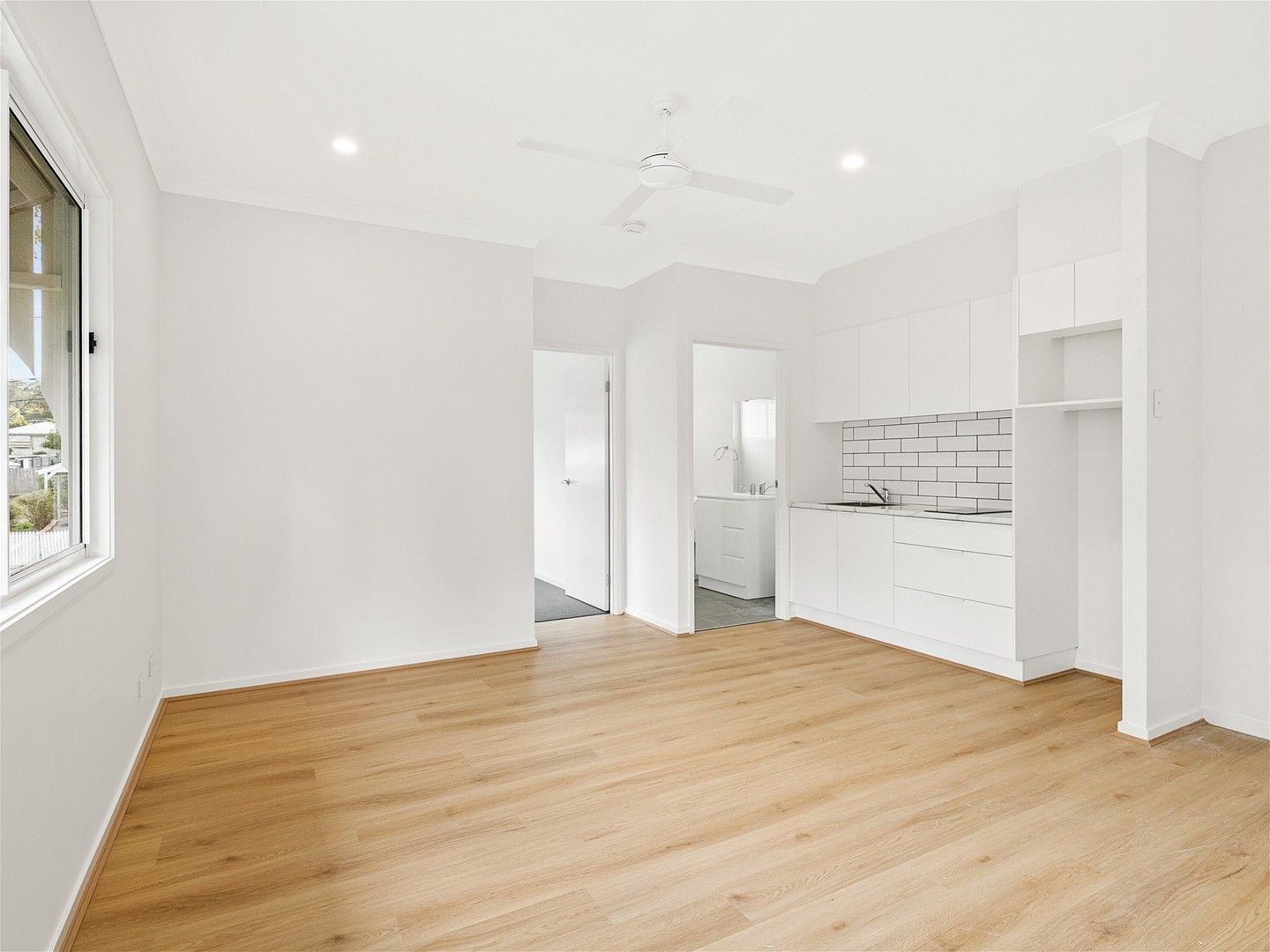 1 bedrooms Duplex in 13B Frost Street NORTH IPSWICH QLD, 4305