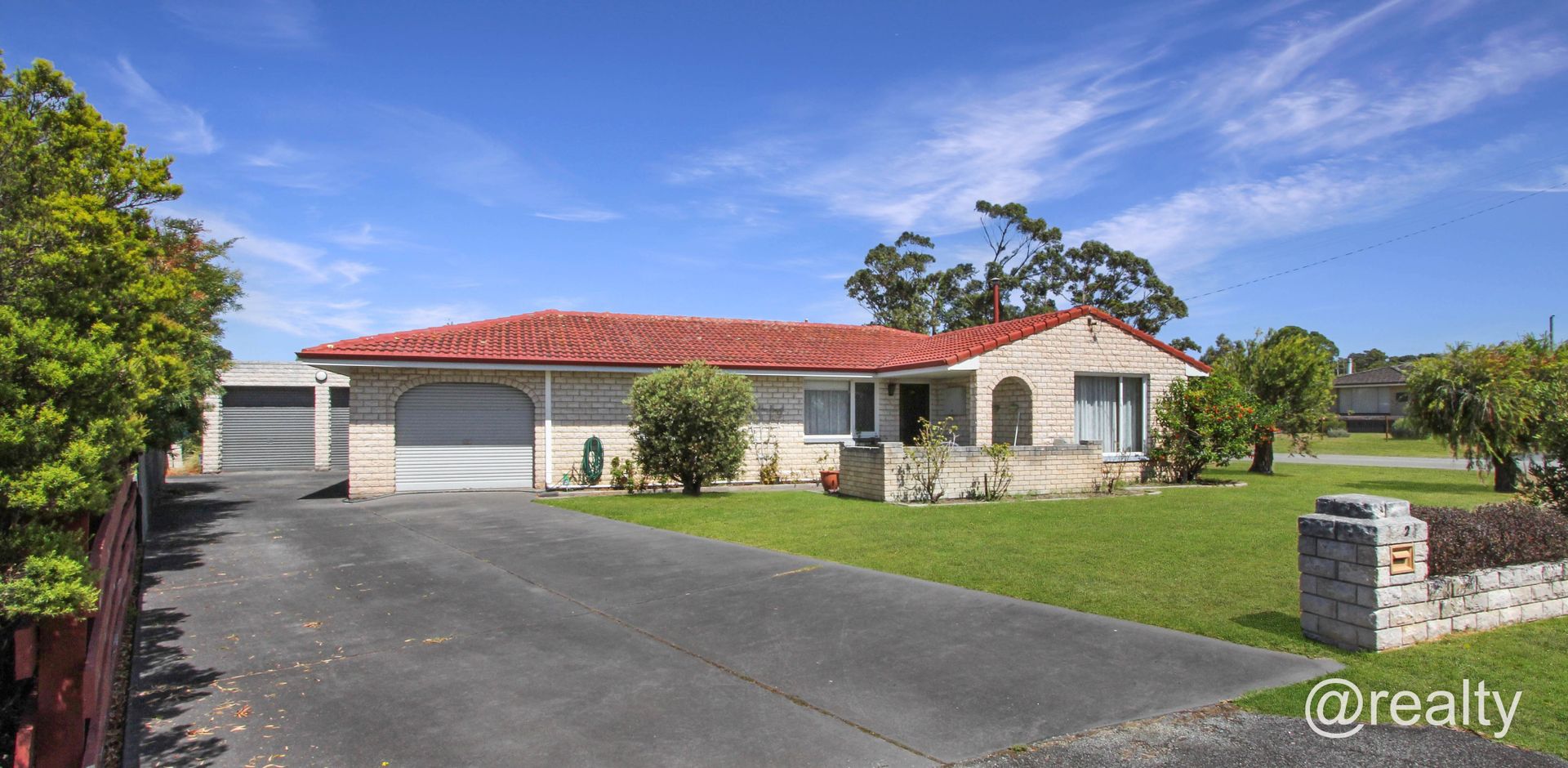 2 Burvill Road, Gledhow WA 6330, Image 1