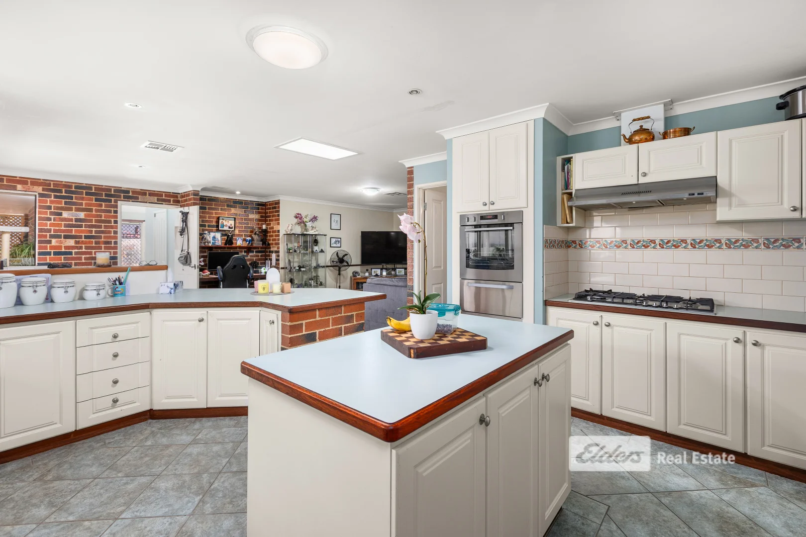 Additional image 11 of 12 Magdalen Place, College Grove WA 6230