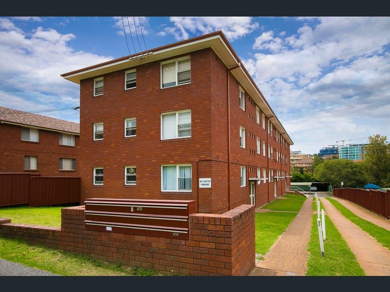 Apartment / Unit / Flat in 11/66 Smith Street, WOLLONGONG NSW, 2500