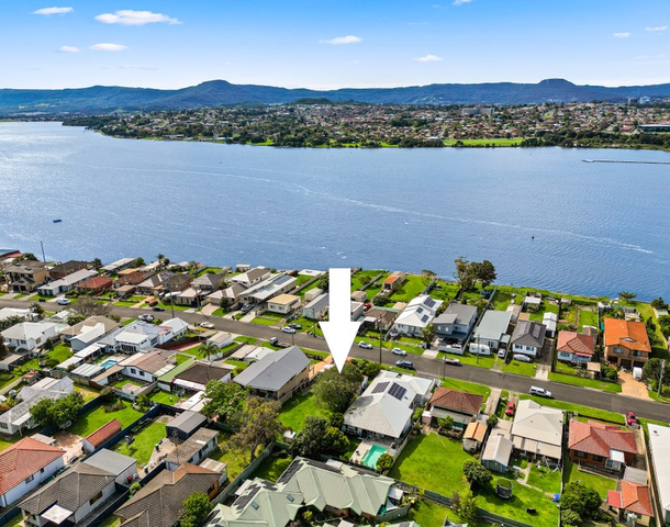 17 Lakeview Parade, Primbee NSW 2502