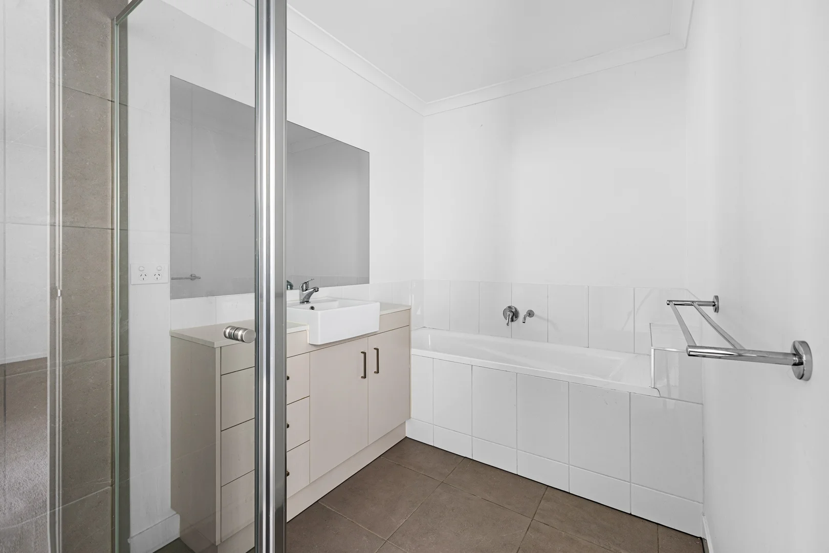 Additional image 10 of 6 Verdelho Wy, Clyde North VIC 3978