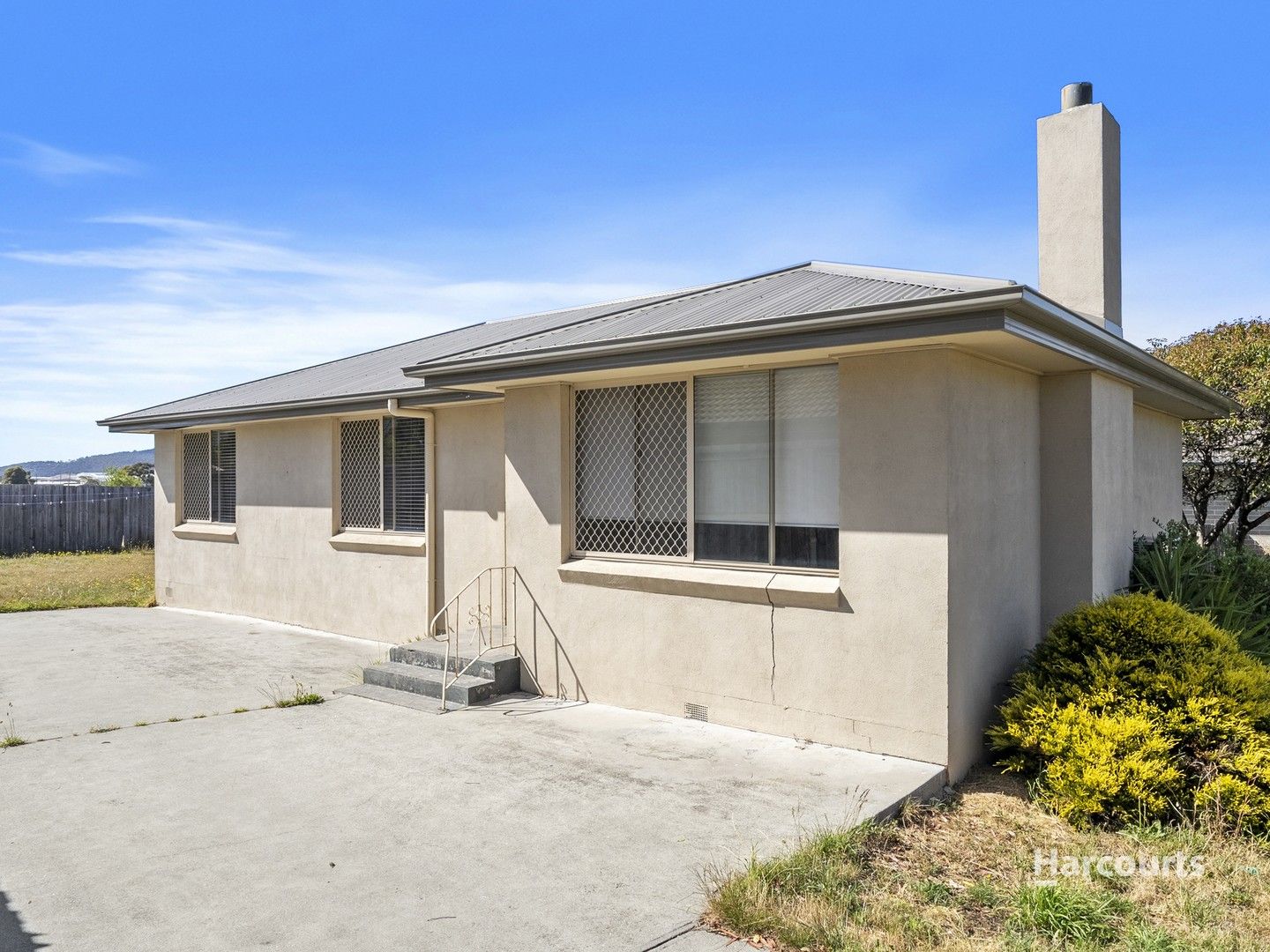 3 bedrooms House in 80 Duntroon Drive ROKEBY TAS, 7019