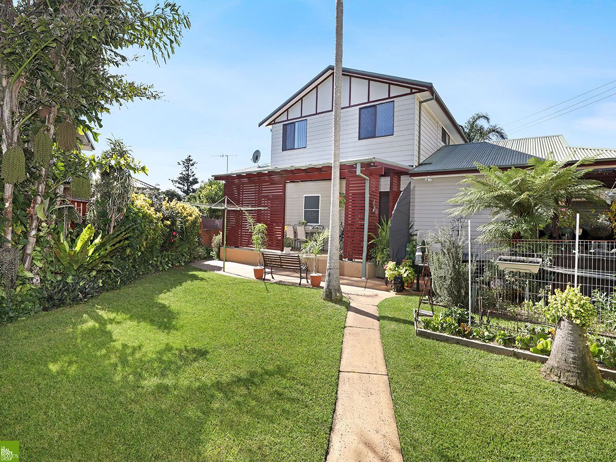 2 Dymock Street, Fairy Meadow NSW 2519, Image 1