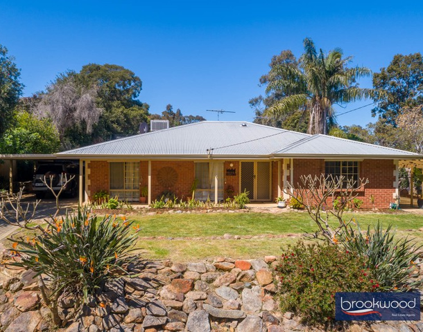 2 Leawood Crescent, Boya WA 6056