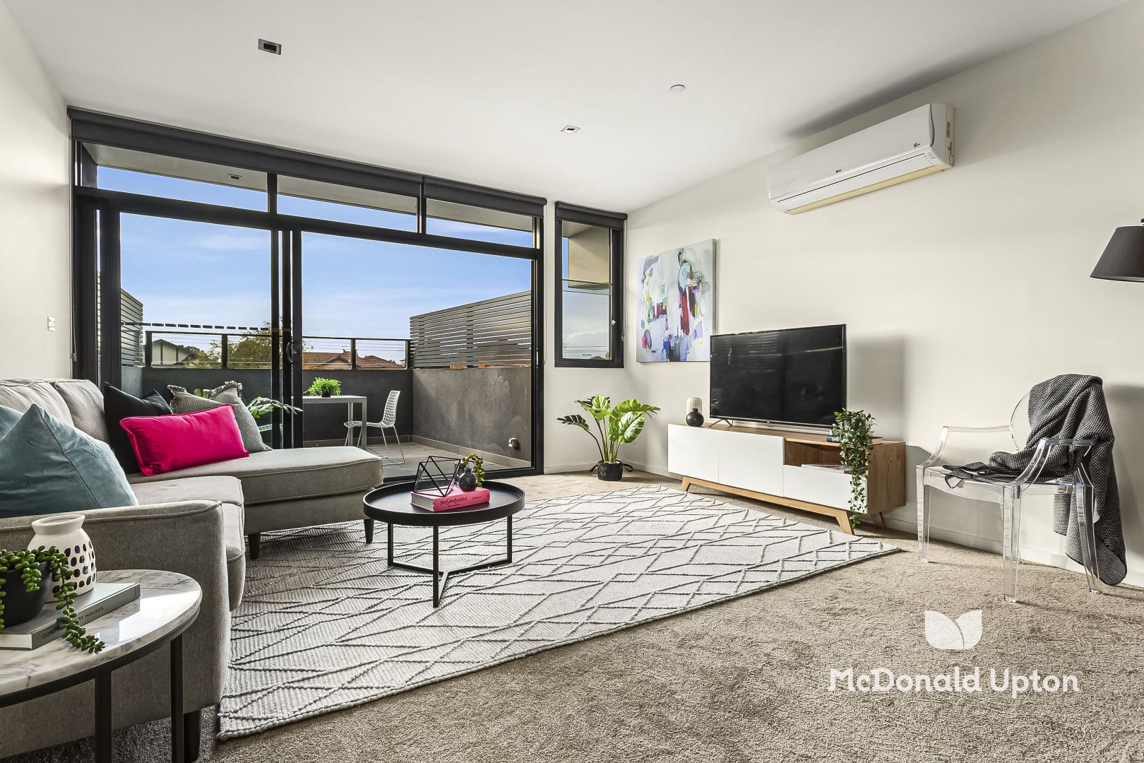 11/139 Woodland Street, Essendon VIC 3040, Image 2