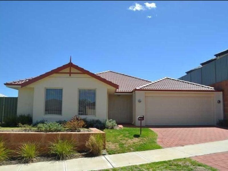 5 bedrooms House in 18 Zenith Turn BALDIVIS WA, 6171