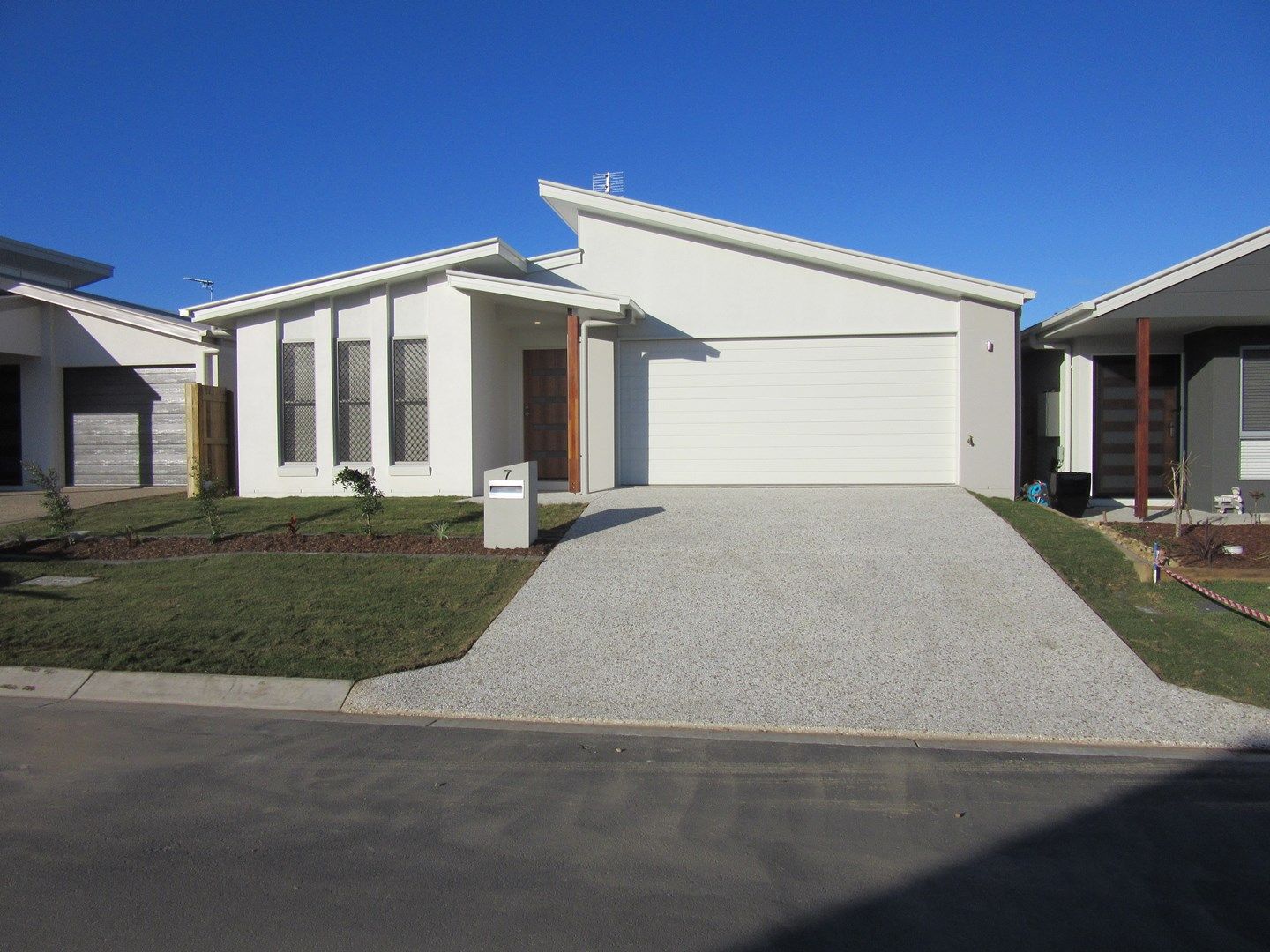 3 bedrooms House in 7 Topaz Drive CALOUNDRA WEST QLD, 4551