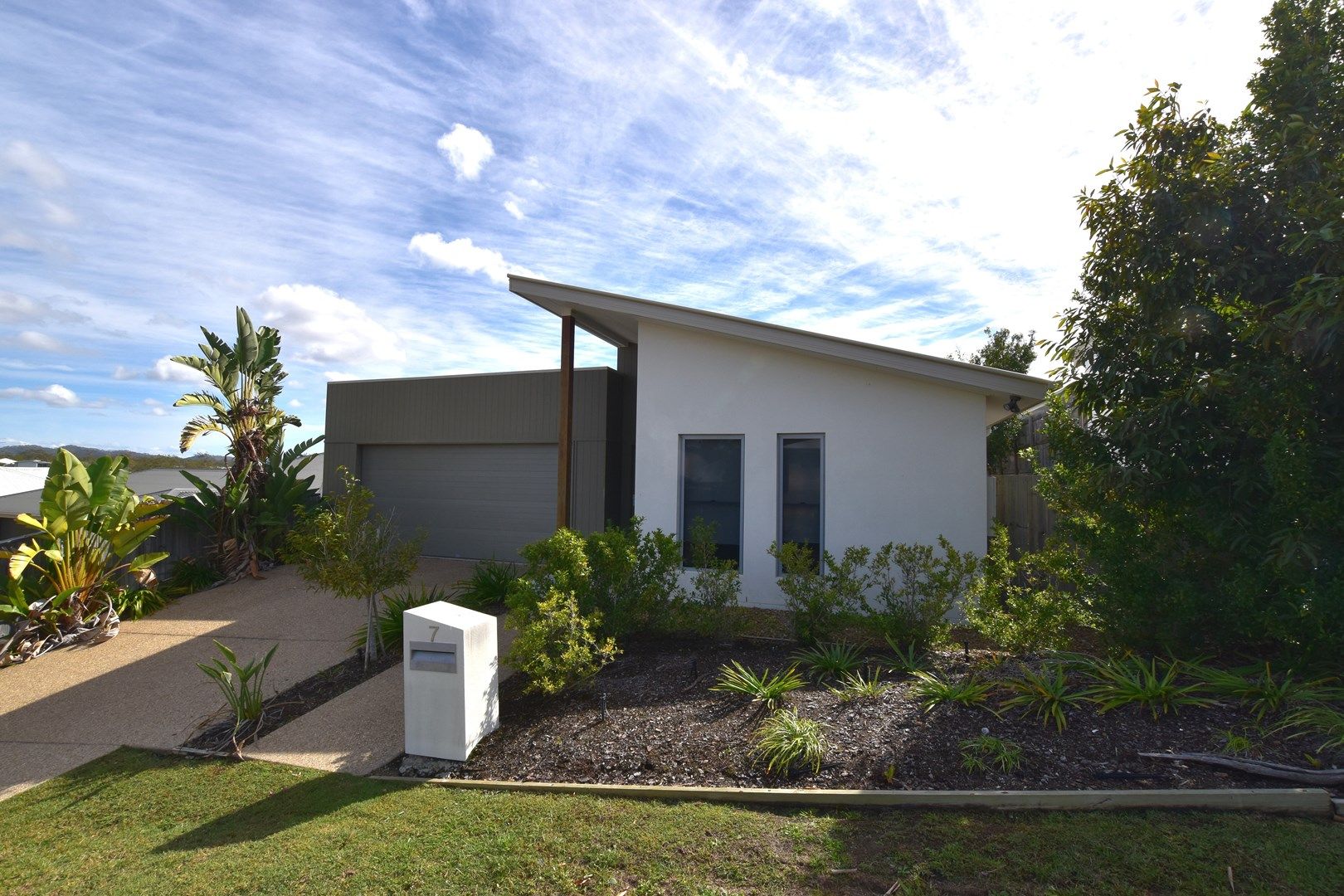 4 bedrooms House in 7 Namadgi Terrace NEW AUCKLAND QLD, 4680