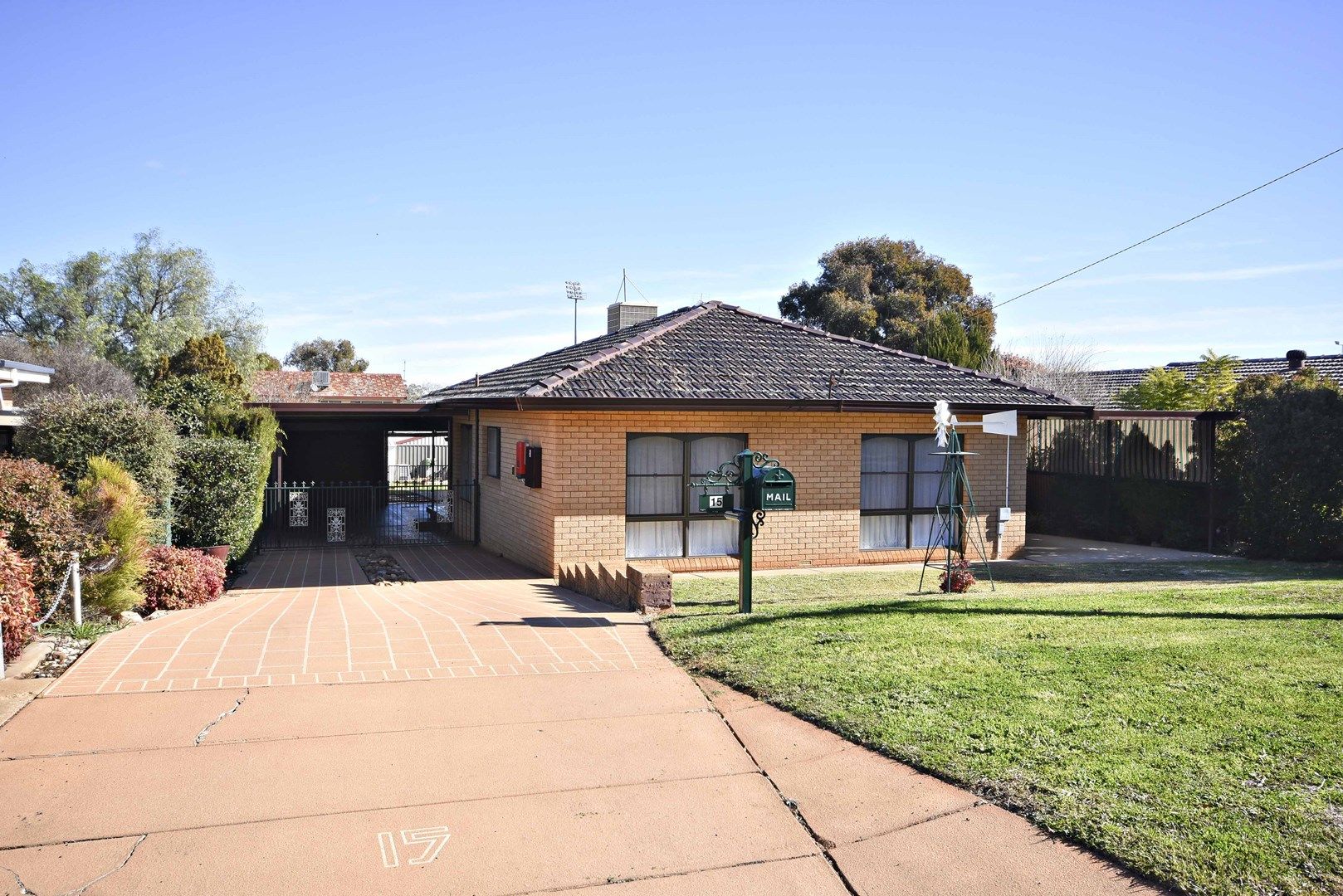 15 Brigalow Avenue, Dubbo NSW 2830, Image 0