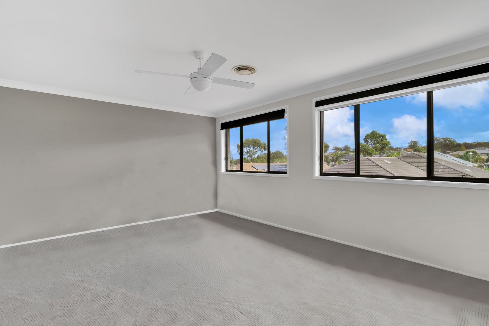 4 Capri Close, Woongarrah NSW 2259, Image 2