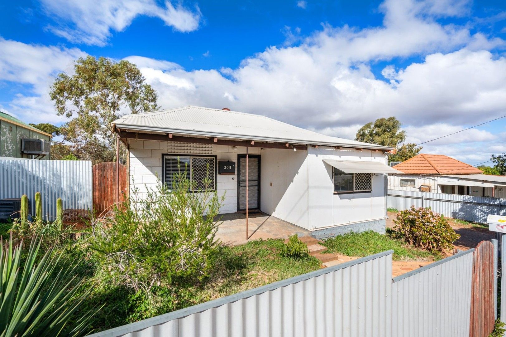 4 bedrooms House in 20E Victoria Street KALGOORLIE WA, 6430