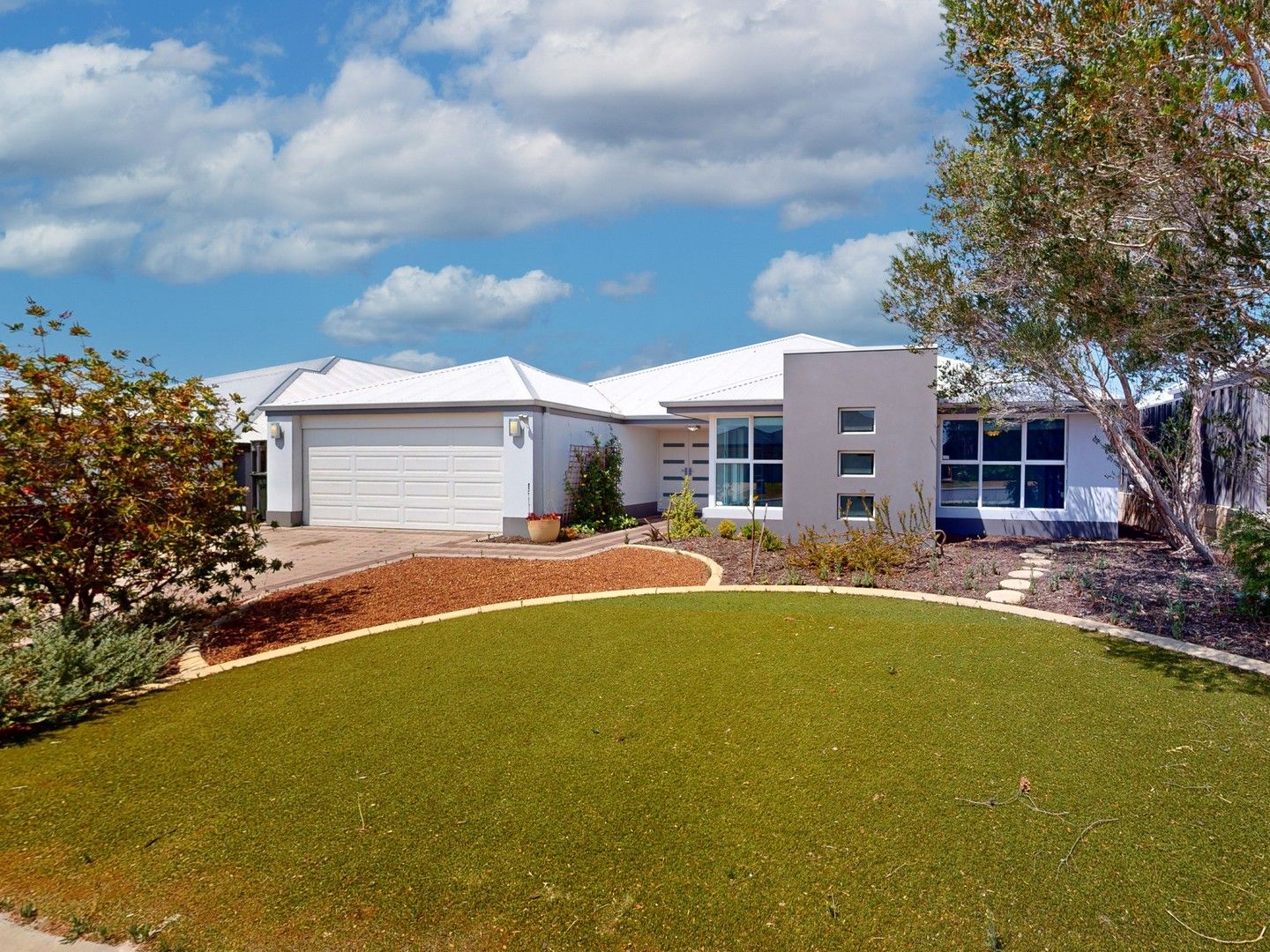 17 Hartley Pass, Ellenbrook WA 6069 House For Rent 690 Domain