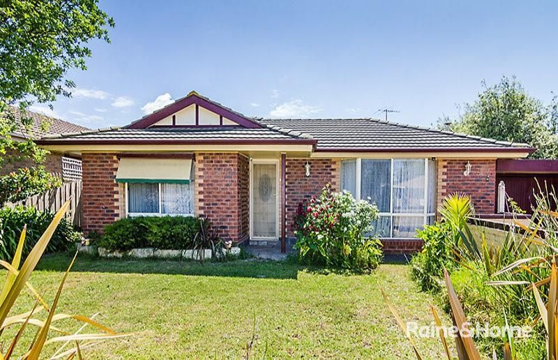 4 bedrooms House in 64 Toirram Crescent CRANBOURNE VIC, 3977