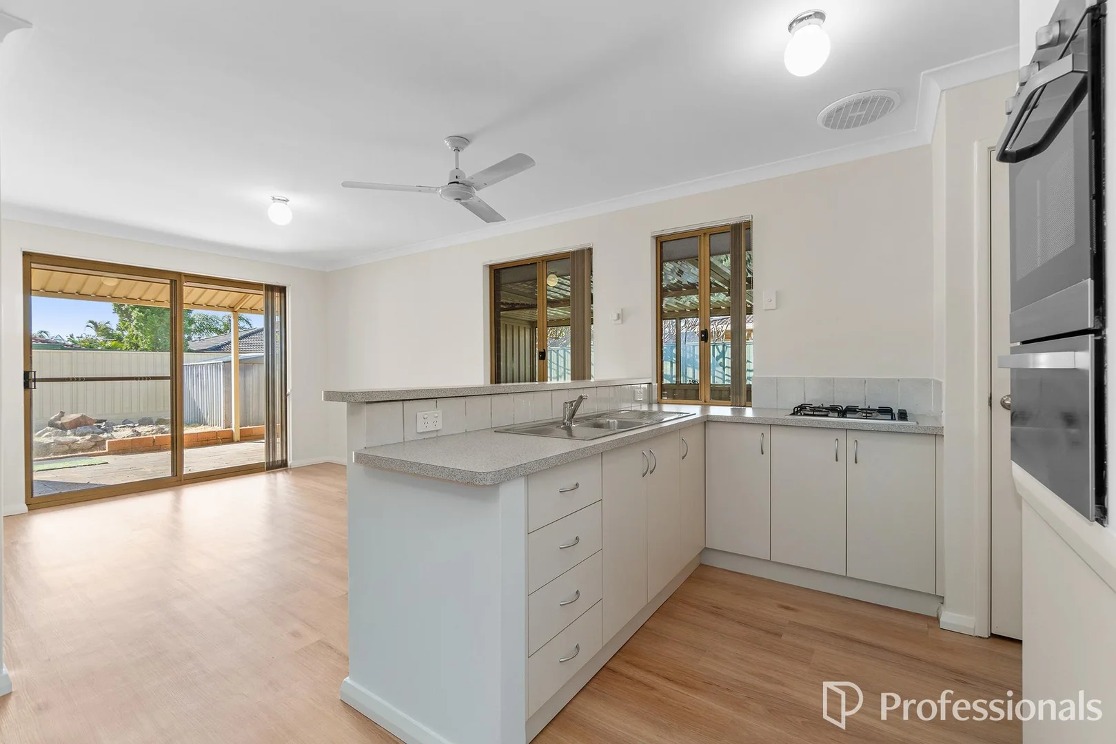 Additional image 14 of 142 Seville Drive, Seville Grove WA 6112