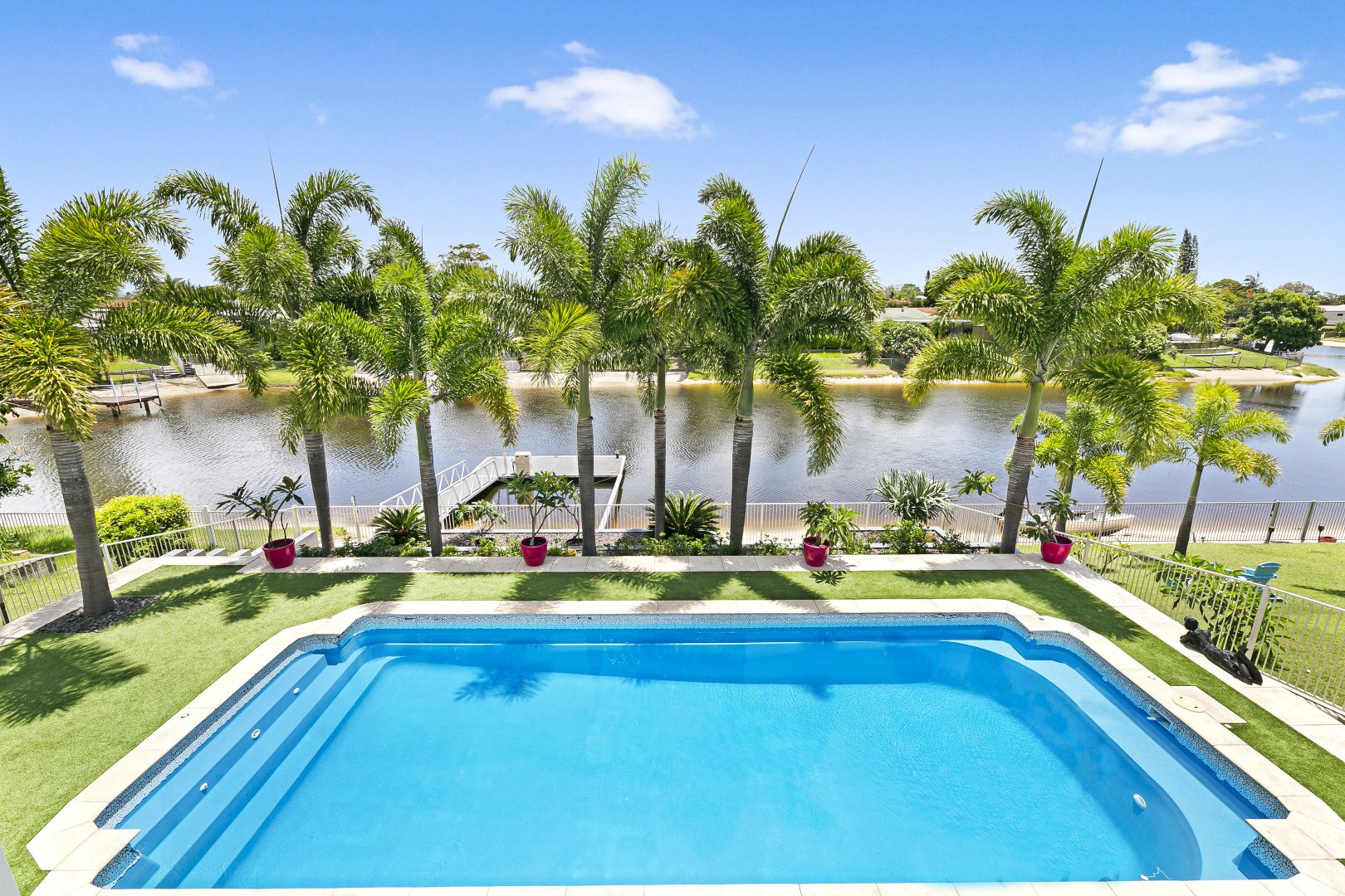 44 Alec Avenue, Mermaid Waters Property History & Address Research