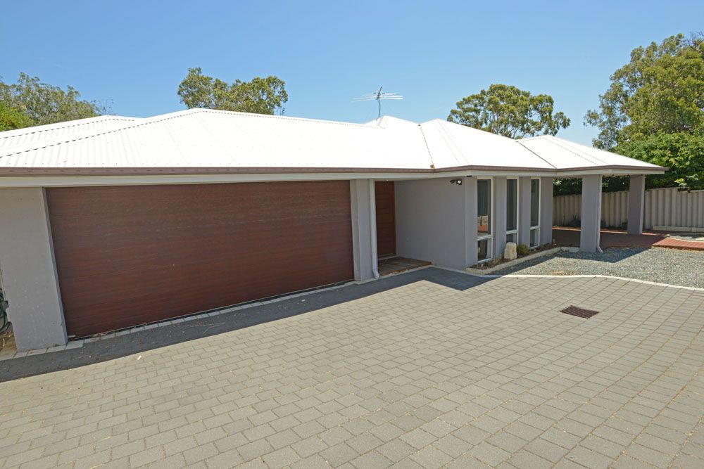 3 bedrooms House in 4A Sumpton Street HILTON WA, 6163