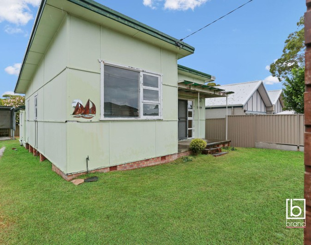 13A Crossingham Street, Canton Beach NSW 2263