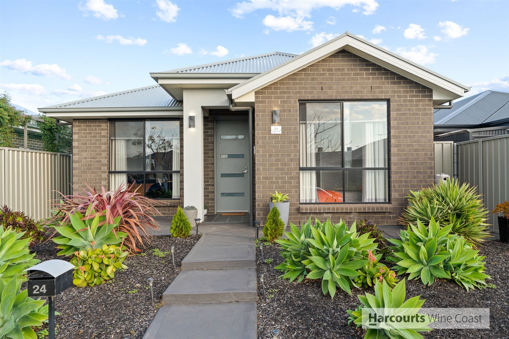 24 Hindmarsh Street, Seaford Heights SA 5169, Image 0