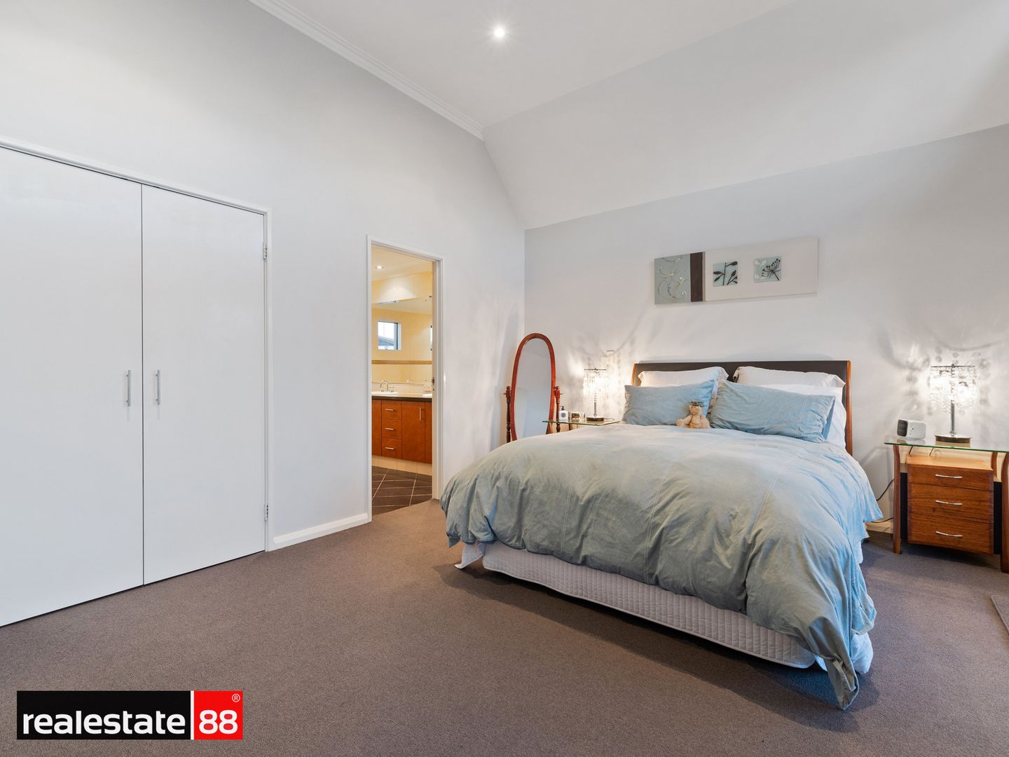 18 Old Belvidere Promenade, East Perth WA 6004, Image 2