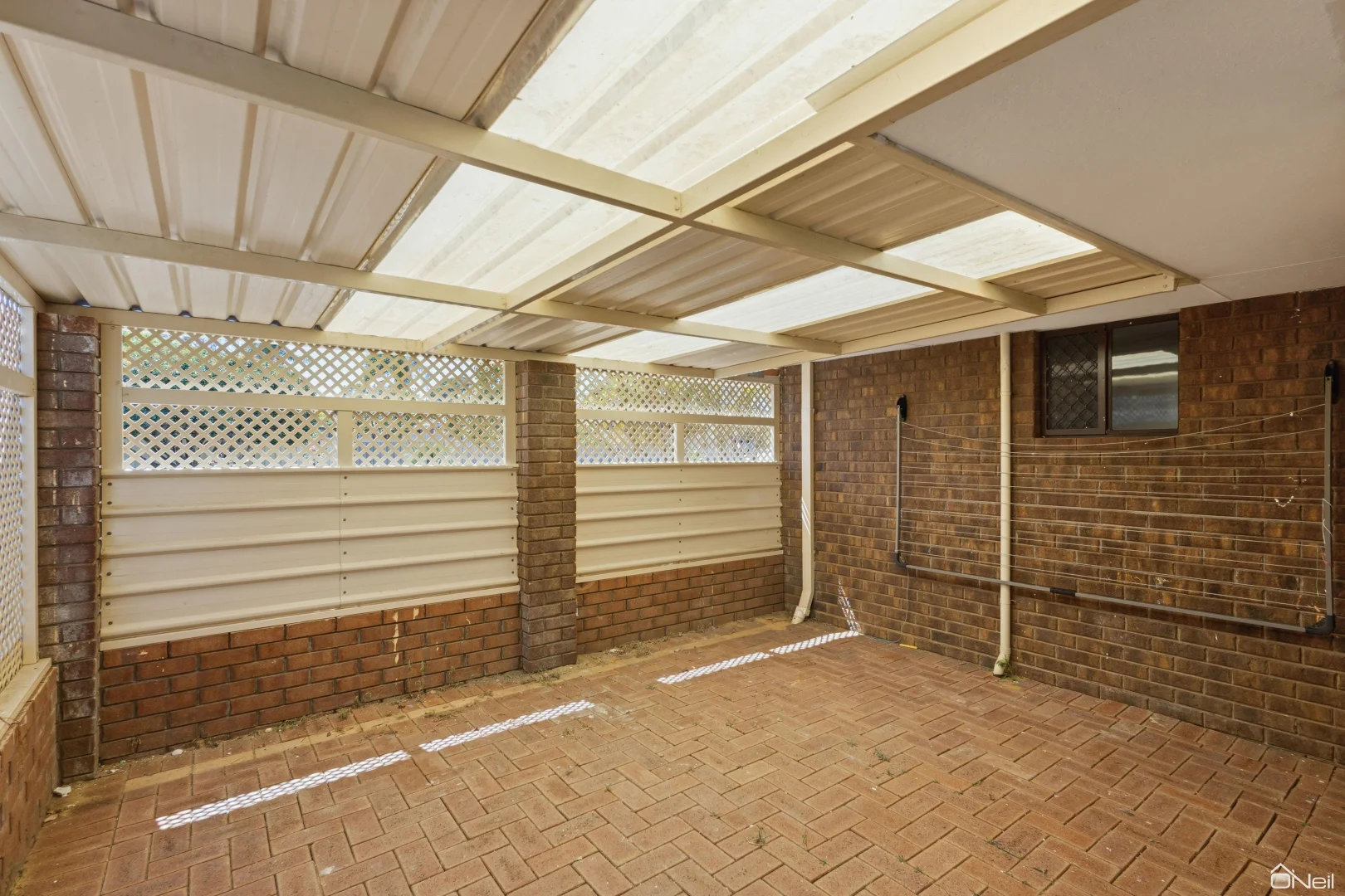 Additional image 27 of 4 Logpine Crescent, Camillo WA 6111