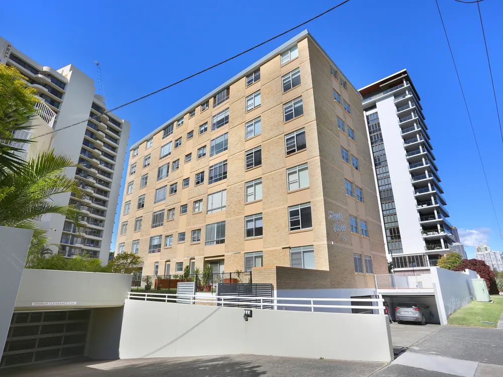 4/15 Pacific Street, Main Beach QLD 4217, Image 0