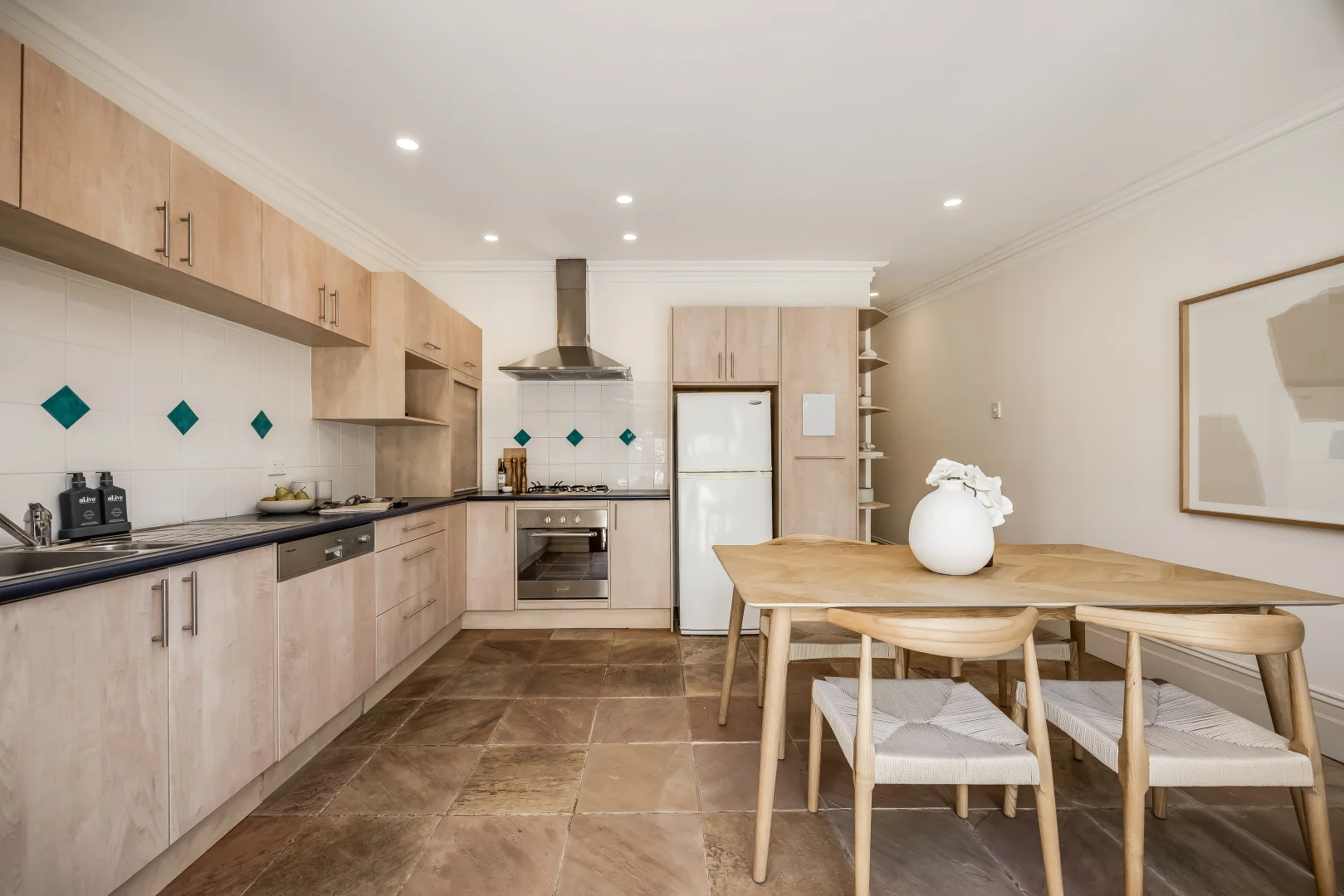 Additional image 11 of 39 St Anns Pl, Parkside SA 5063