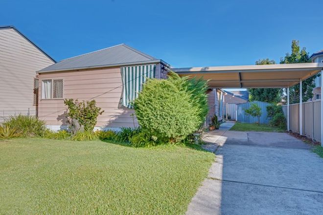 Picture of 102 Kings Road, NEW LAMBTON NSW 2305