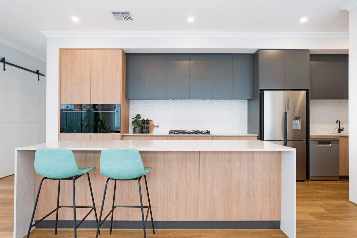 4 bedrooms House in Lot 551 Earliglow Street BULLSBROOK WA, 6084