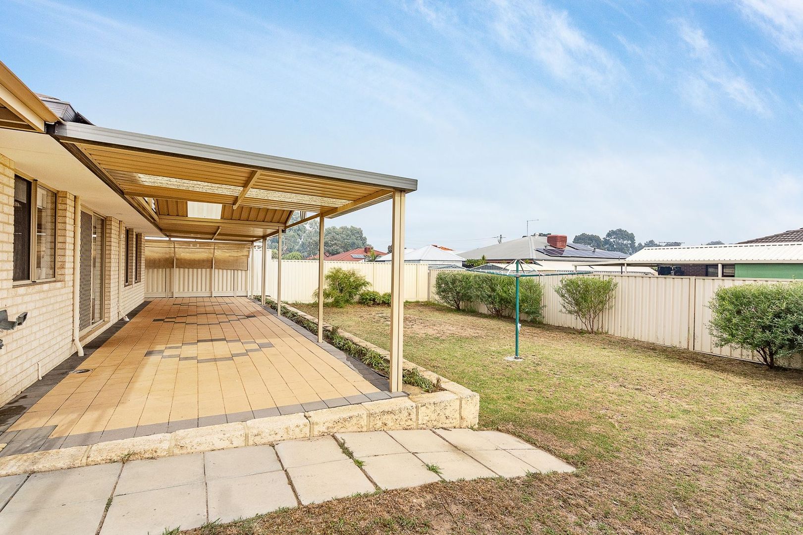 10 Solva Place, Seville Grove WA 6112, Image 2