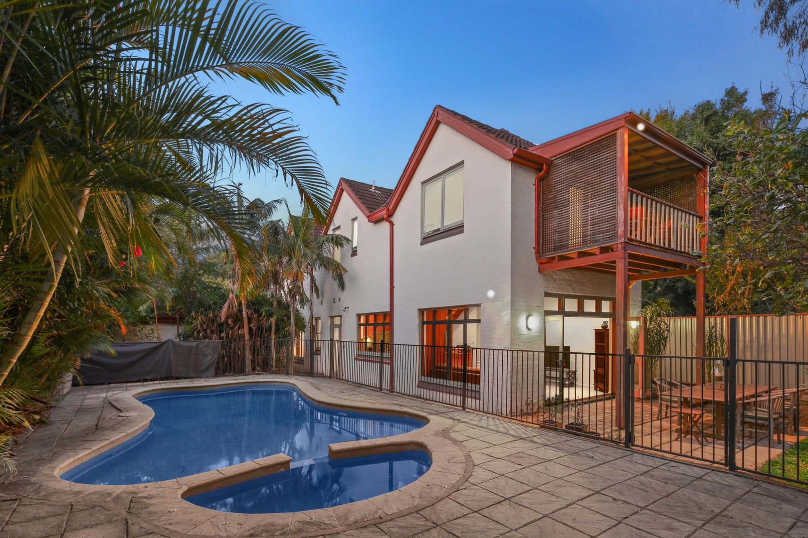 6 bedrooms House in 20-22 Surrey Street MARRICKVILLE NSW, 2204