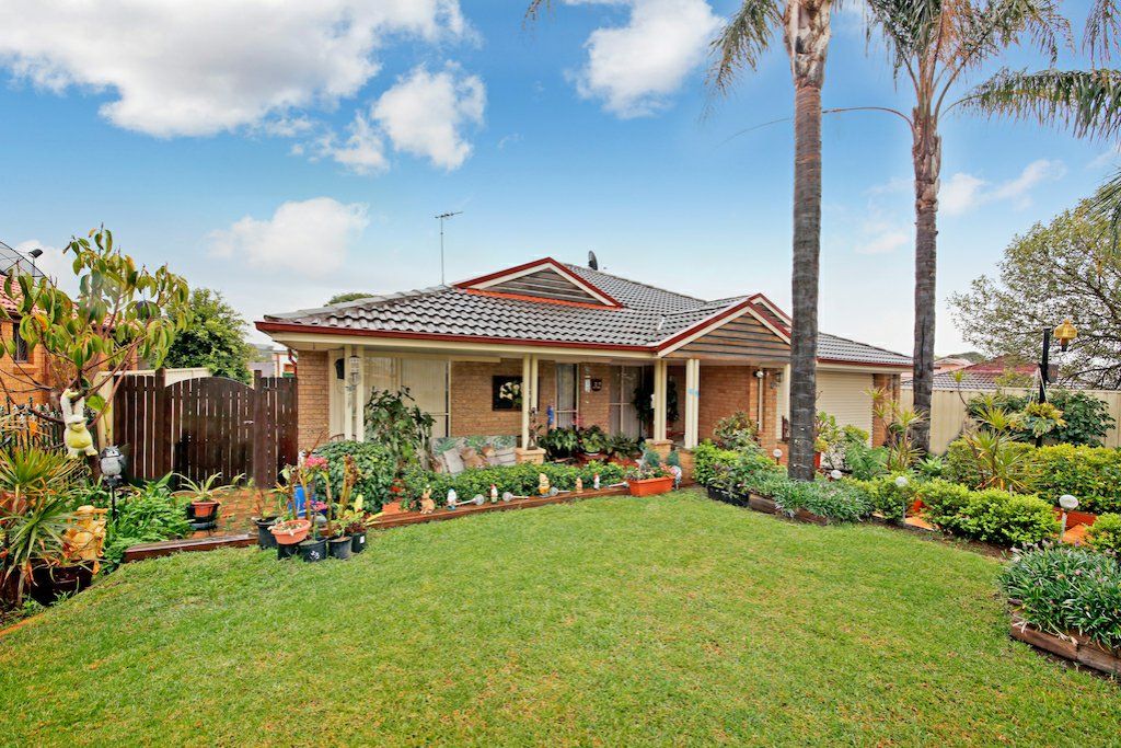 32 Hamlet Crescent, Rosemeadow Property History & Address Research