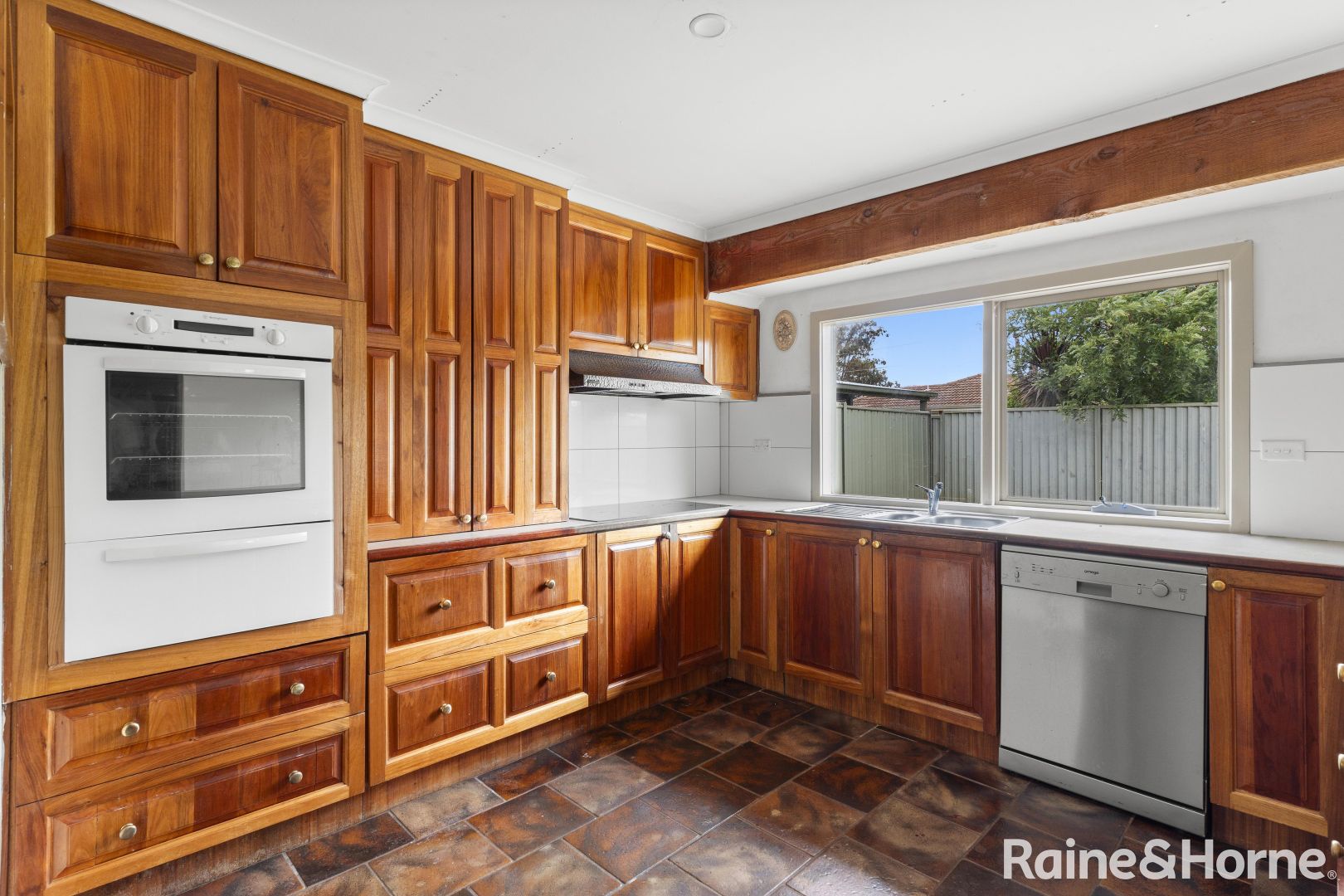 31 Bridgeford Crescent, Melton South VIC 3338, Image 1