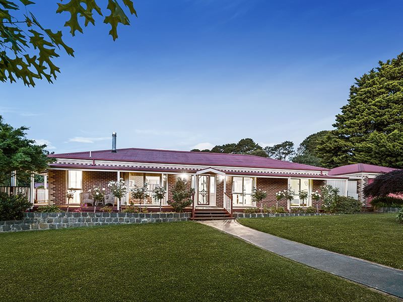 1 Sorrent Court, Gisborne VIC 3437, Image 0