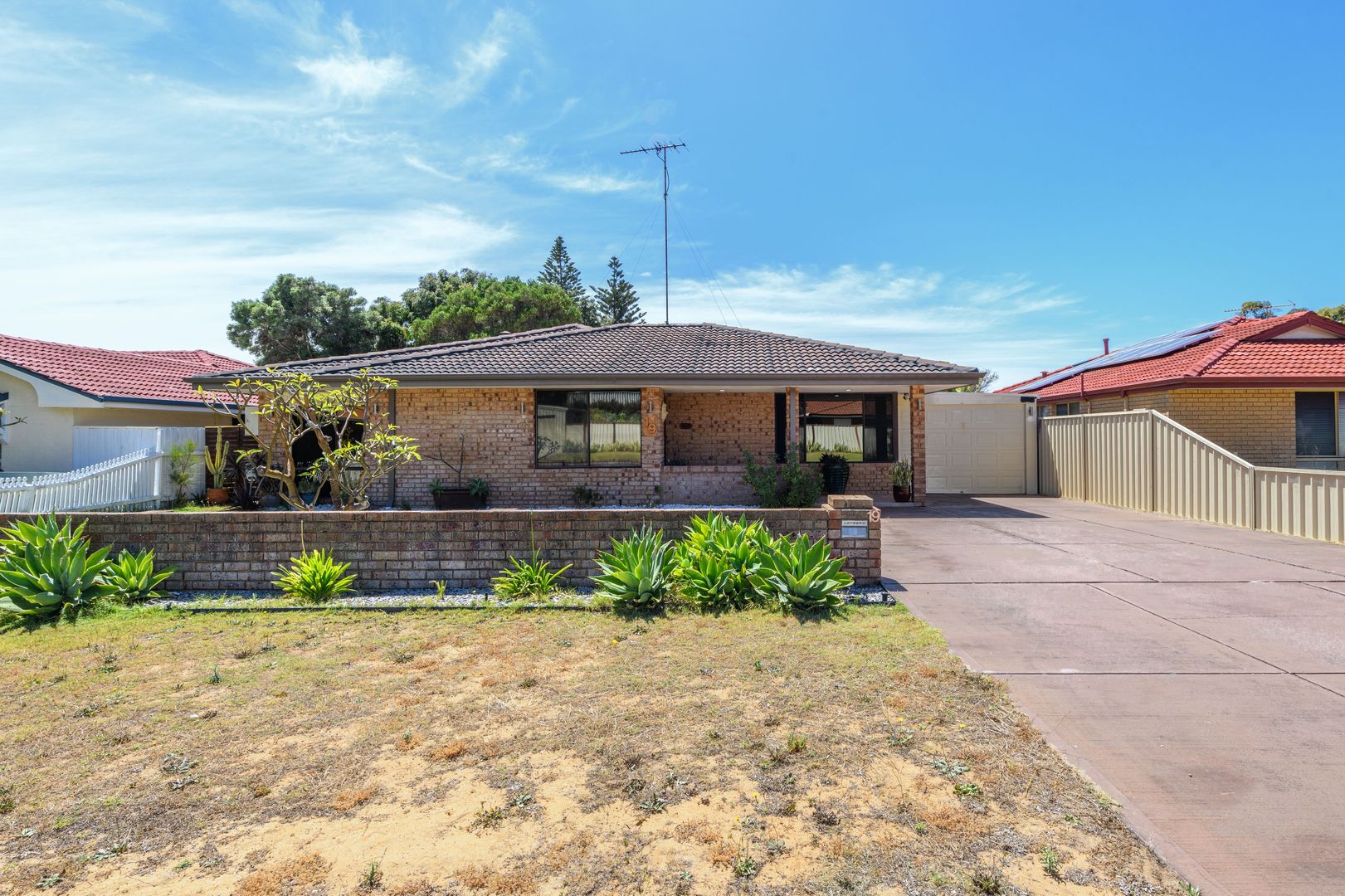 19 Pollard Way, Warnbro WA 6169, Image 2