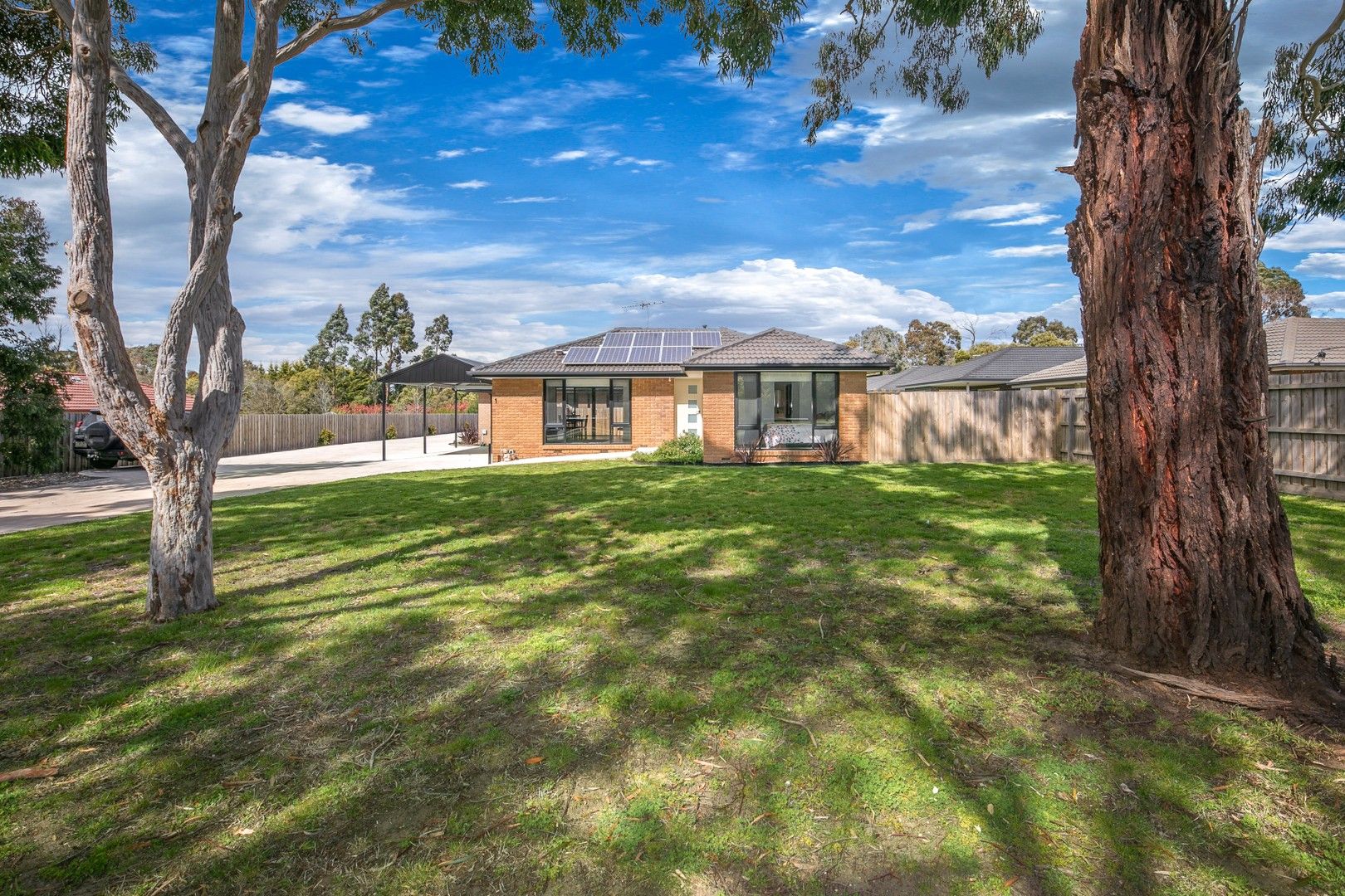 1/17 Regan Drive, Romsey VIC 3434, Image 0