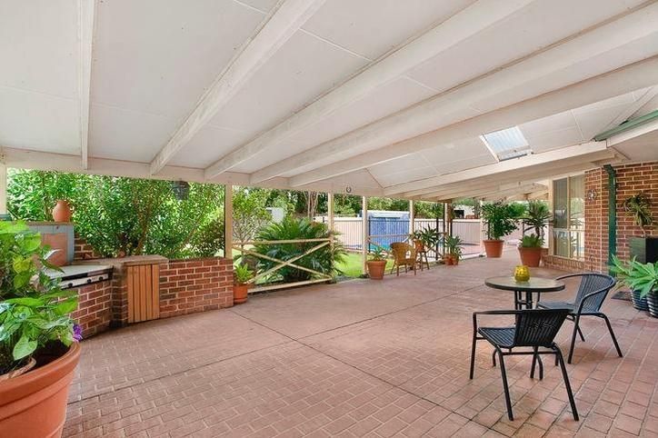 21 Nicholson Place, WINDSOR DOWNS NSW 2756, Image 2