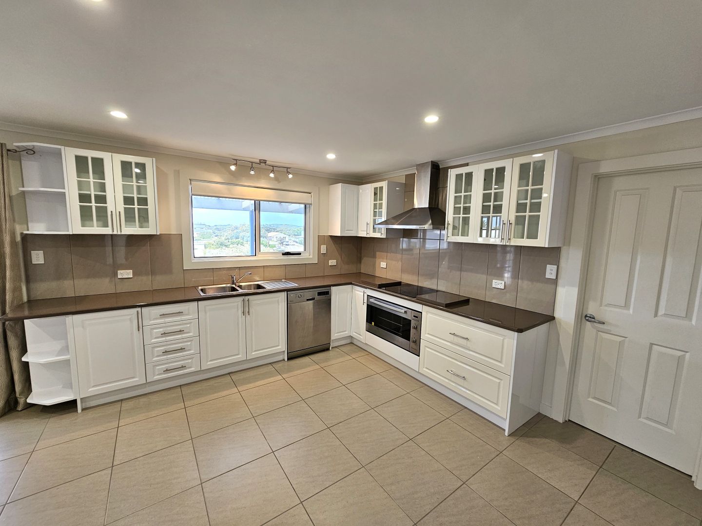 9 Arthur Street, Beachport SA 5280 House For Rent Domain