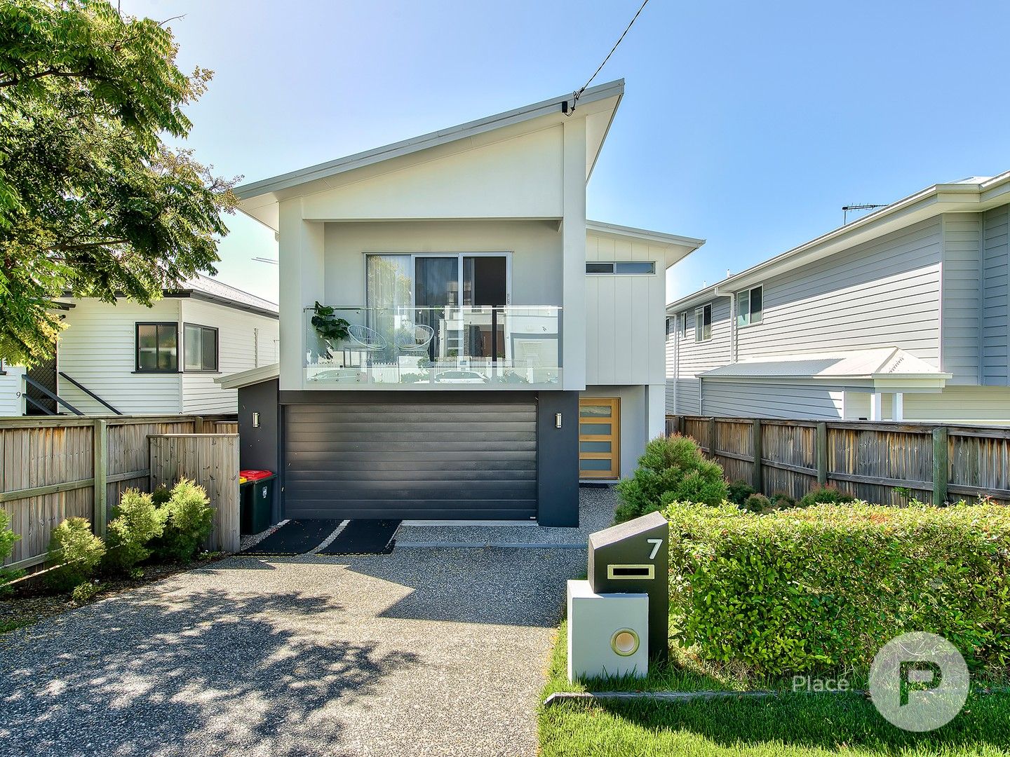 5 bedrooms House in 7 Oates Street KEDRON QLD, 4031