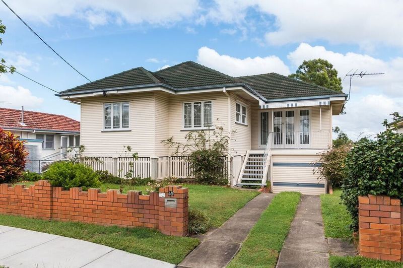 3 bedrooms House in 65 Pangeza Street STAFFORD HEIGHTS QLD, 4053