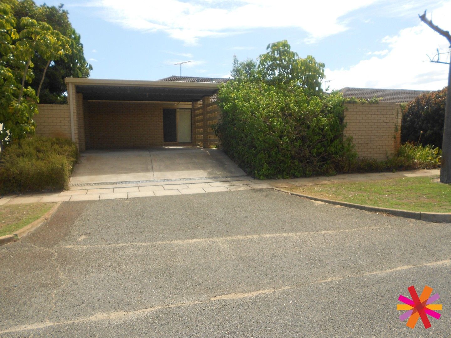 2 bedrooms Villa in 1/91 Clydesdale Street COMO WA, 6152