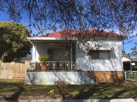 2 bedrooms House in 34 Cox Avenue ORANGE NSW, 2800
