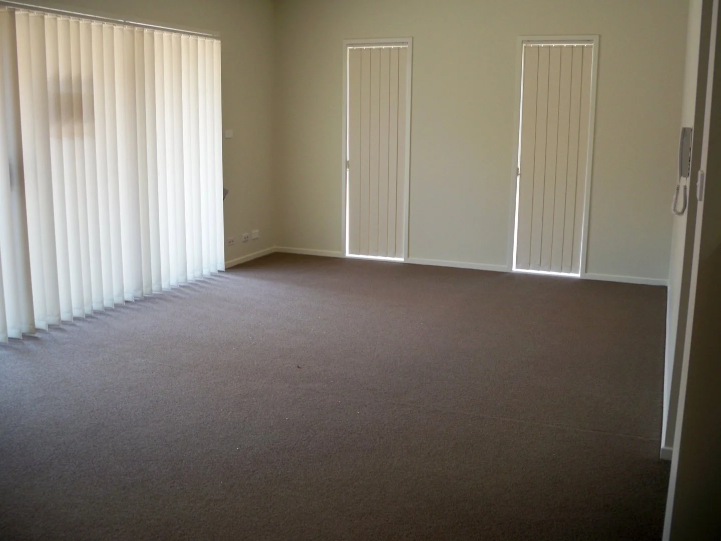 Additional image 3 of Holt ACT 2615