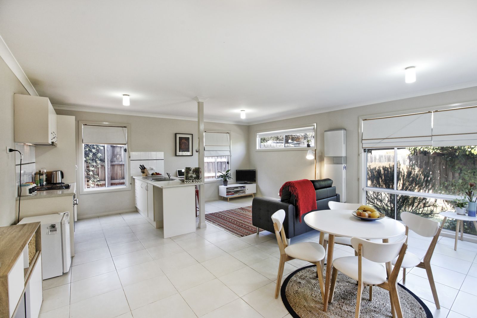 2/31 Bourke Street, Kyneton VIC 3444, Image 1