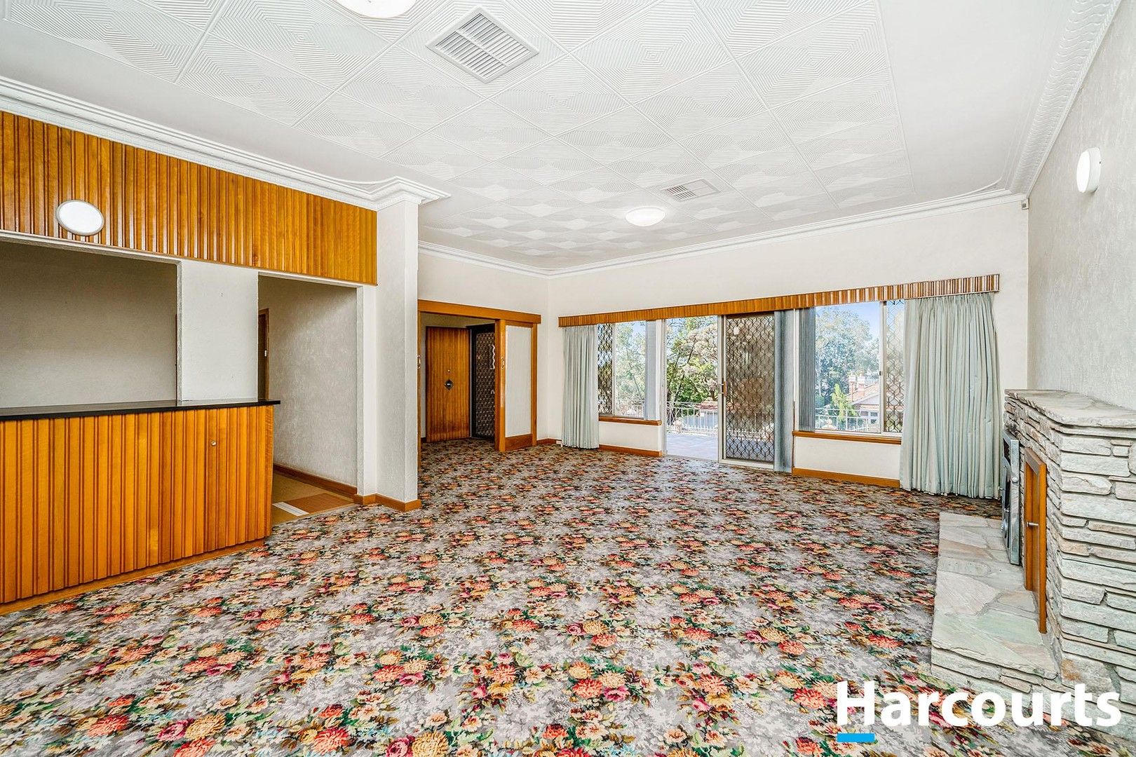 3 bedrooms House in 8 South View Road MOUNT LAWLEY WA, 6050