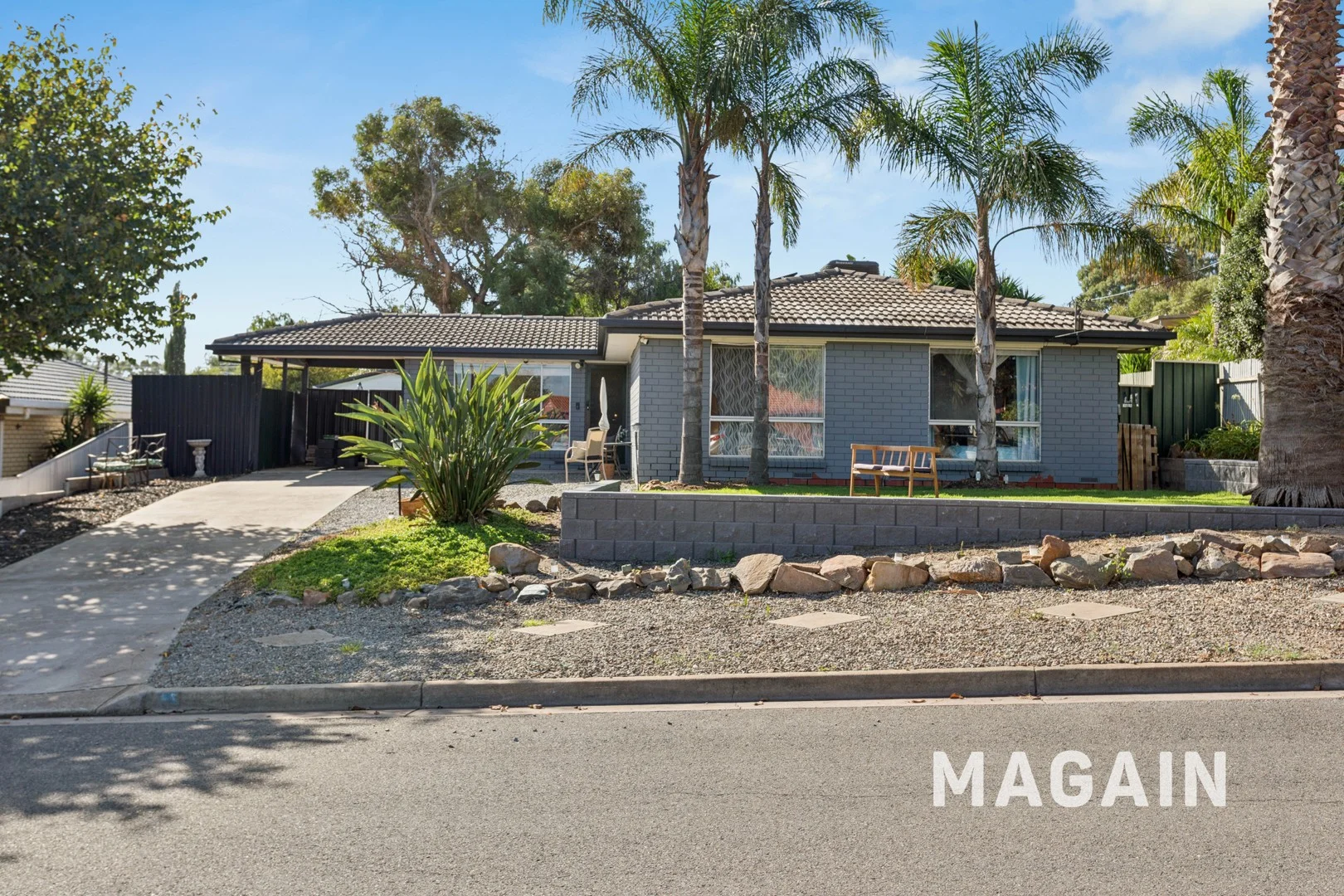15 Woocalla Street, O'Sullivan Beach SA 5166