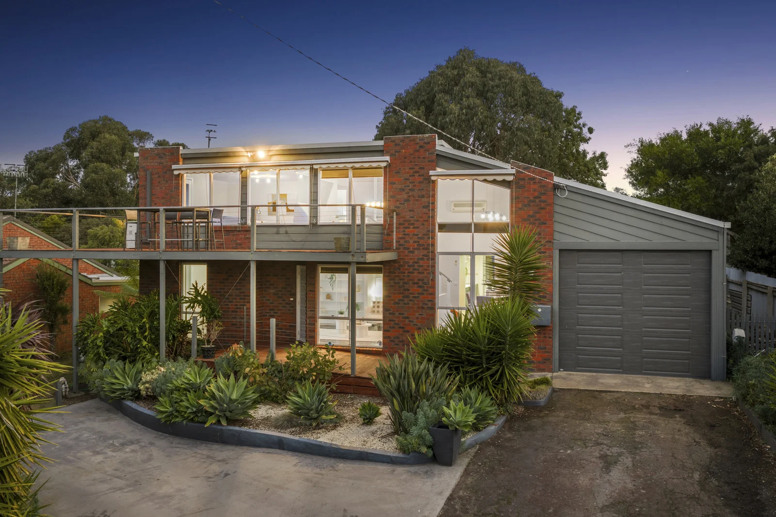 10 Tulloh Street, Elliminyt VIC 3250
