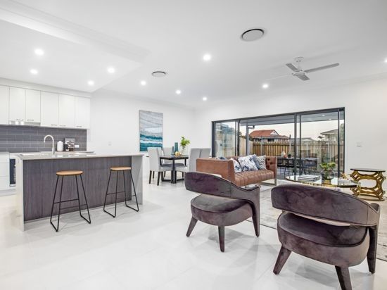 8/1 Luke Close (232 Hellawell Road), Sunnybank Hills QLD 4109, Image 2