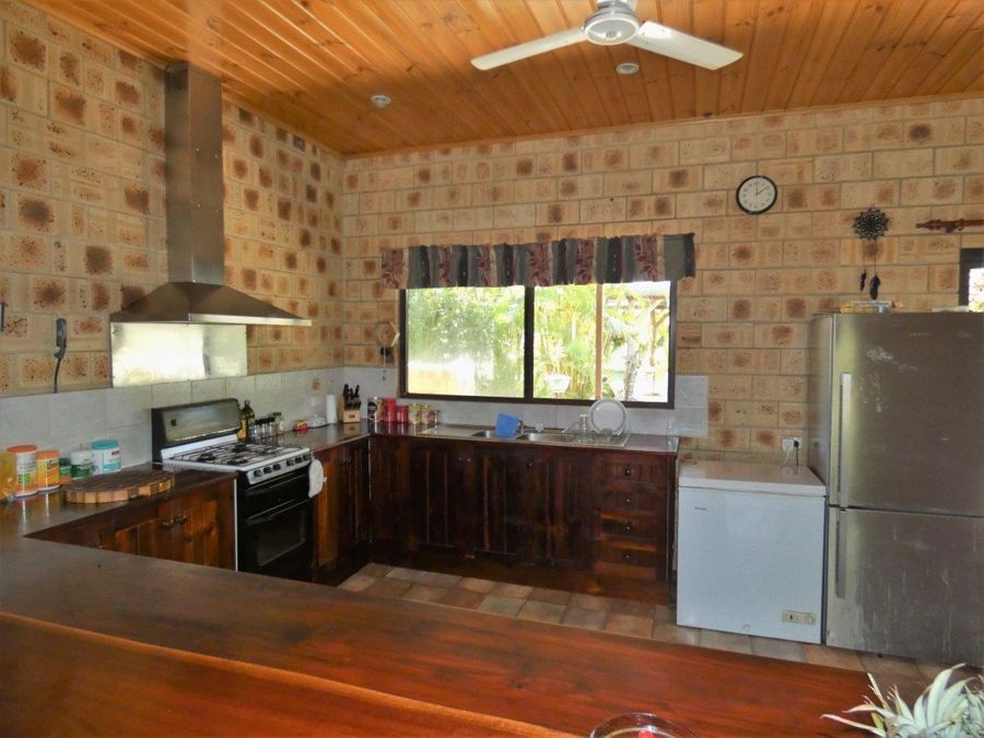 472 Matchbox Road, Deepwater QLD 4674, Image 2