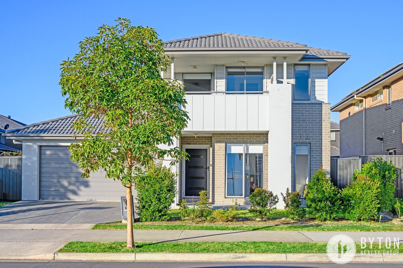 4 bedrooms House in 25 John Black Drive MARSDEN PARK NSW, 2765